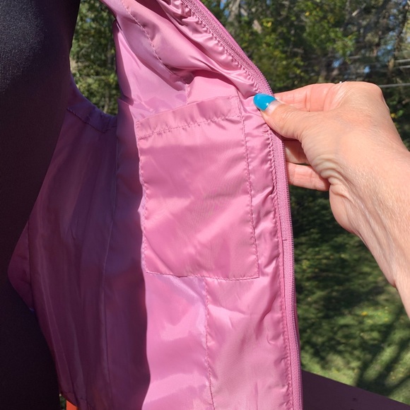 5 for $30.  Liz Claiborne Dusty Rose Puffer Vest - Picture 9 of 14